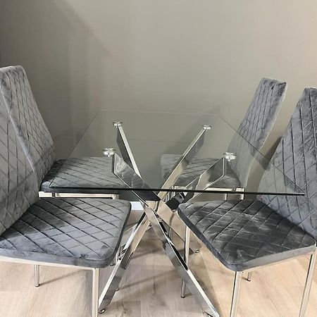 Staywell For 4 In The City I Parking I Wifi I Netflix Paderborn Exteriér fotografie